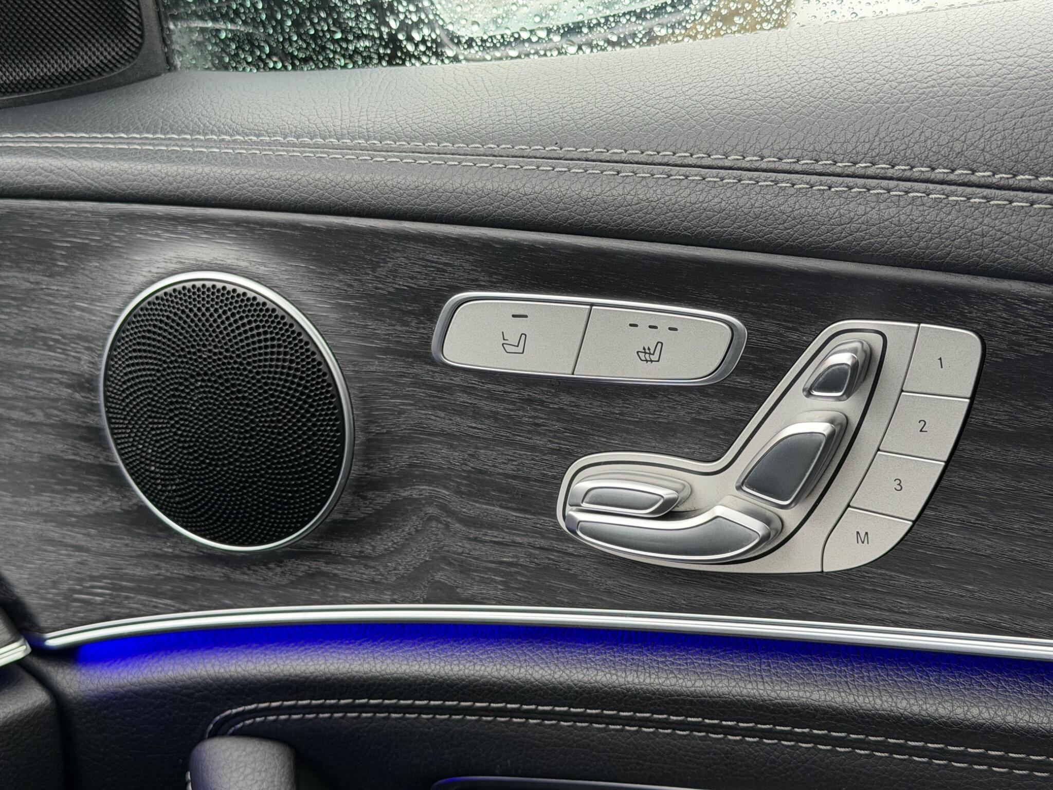 Mercedes-Benz E-Class view 43
