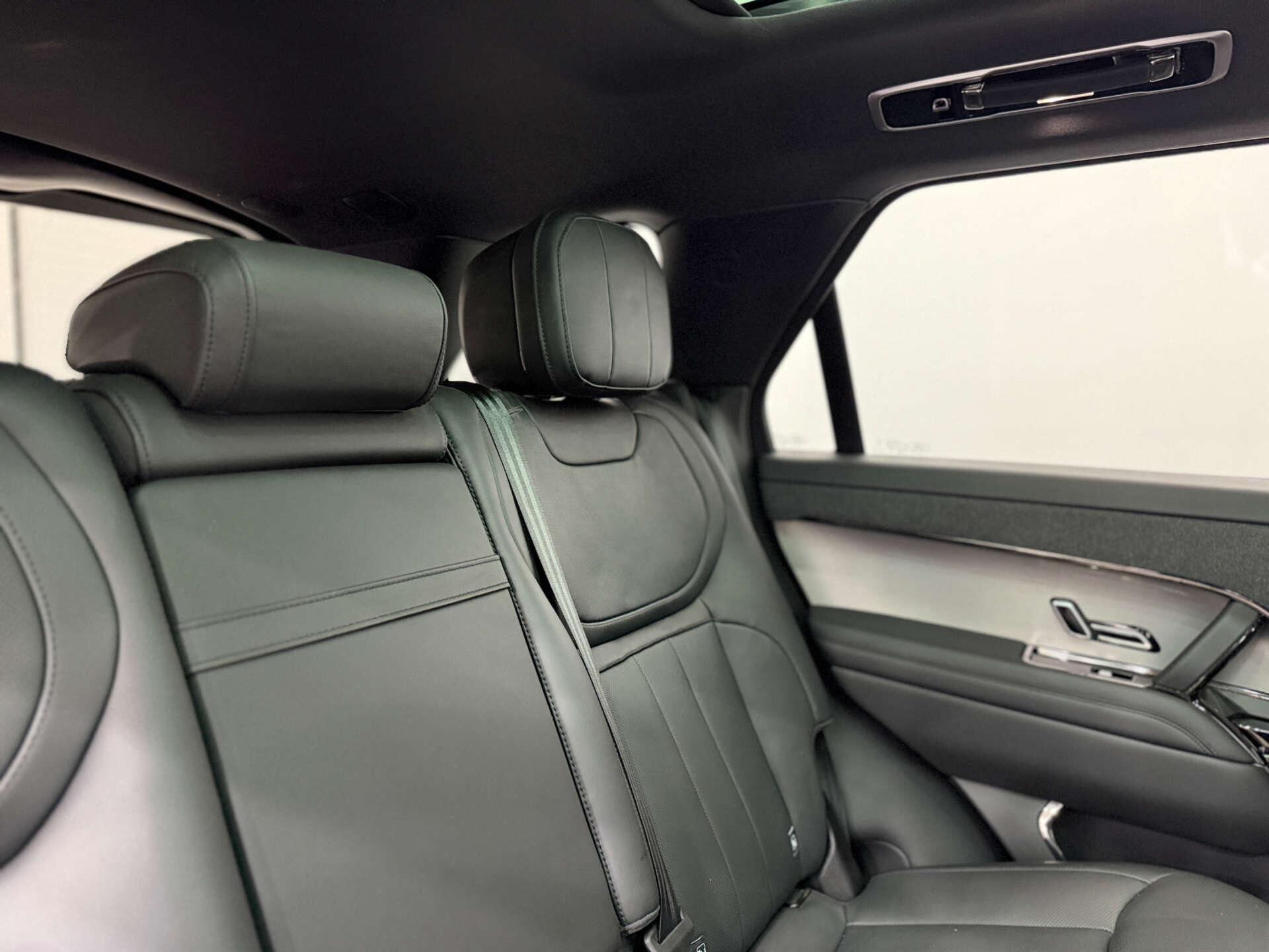 Land Rover Range Rover Sport view 14