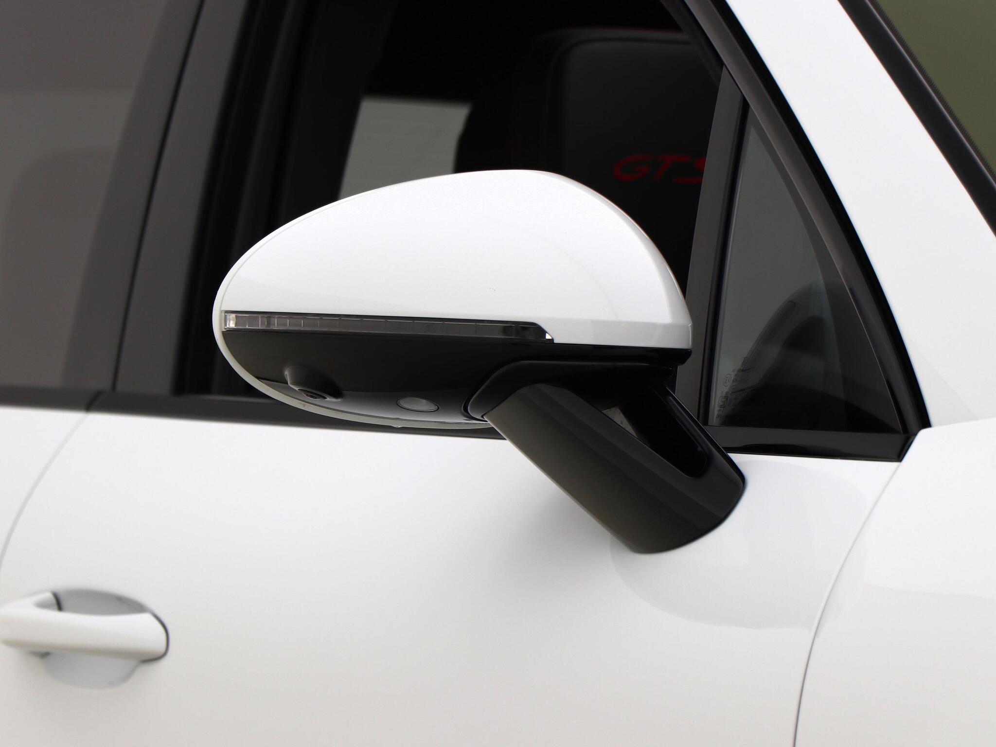 Porsche Macan view 10