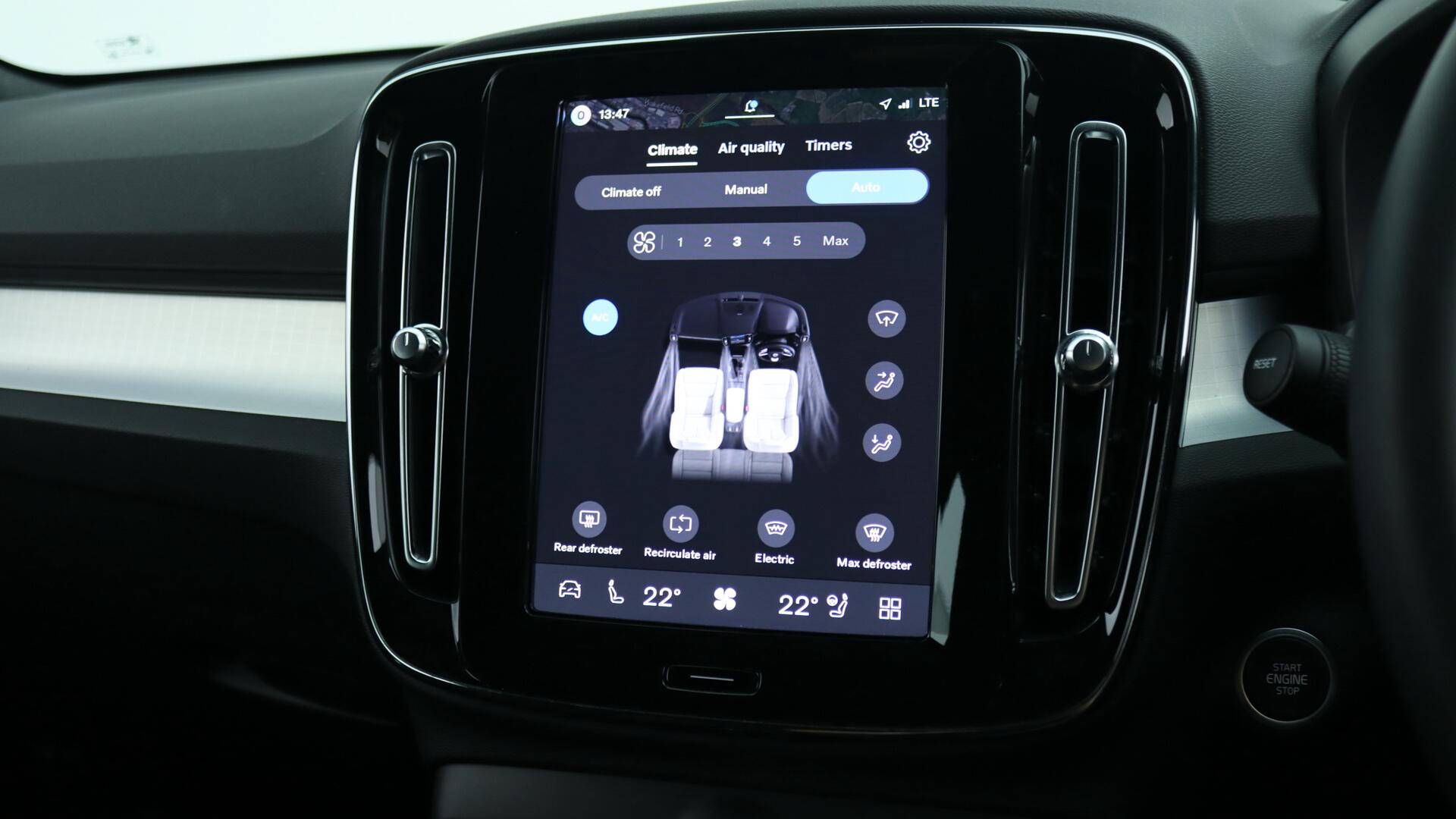 Volvo XC40 view 39