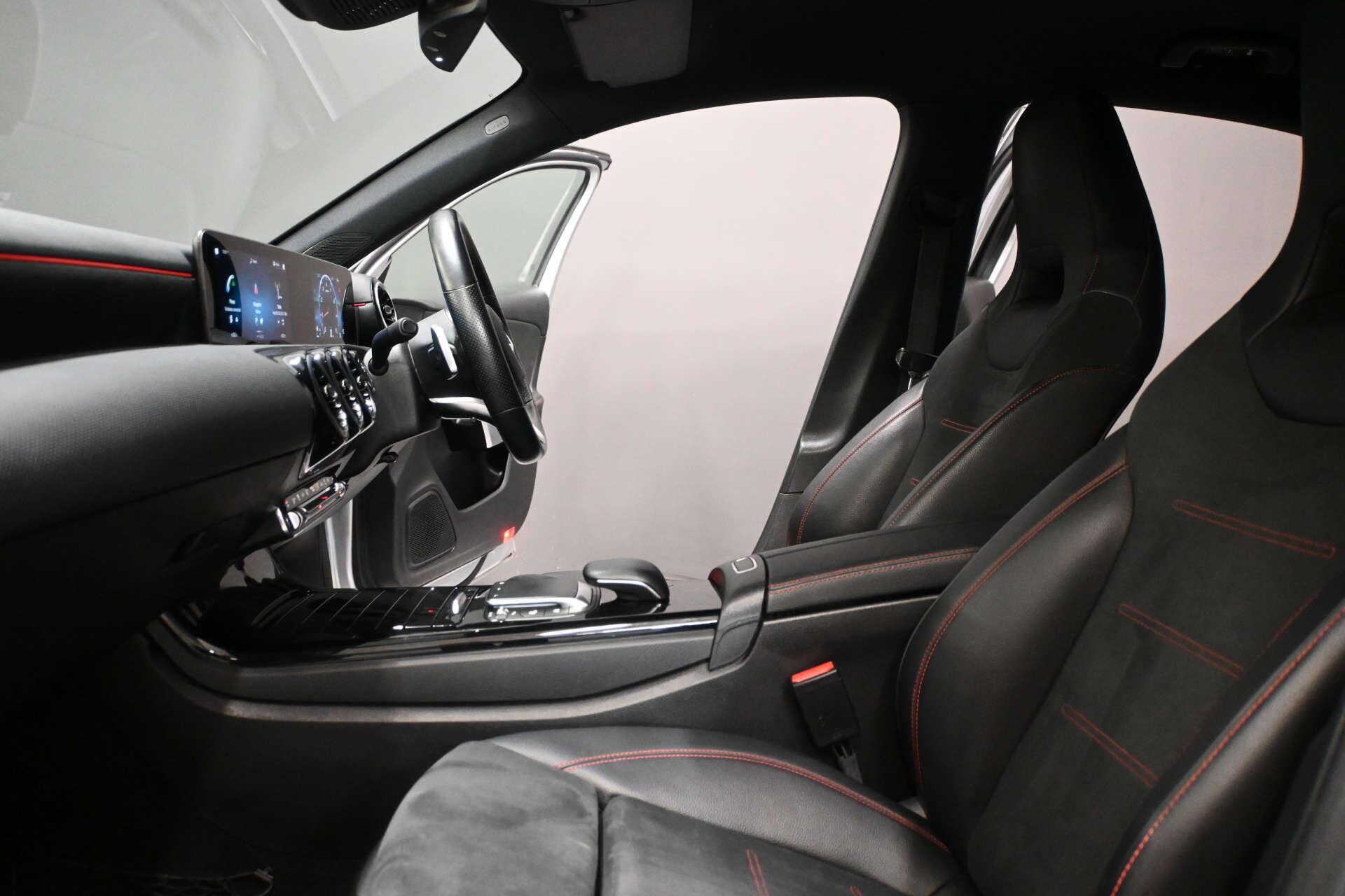 Mercedes-Benz A-Class view 31