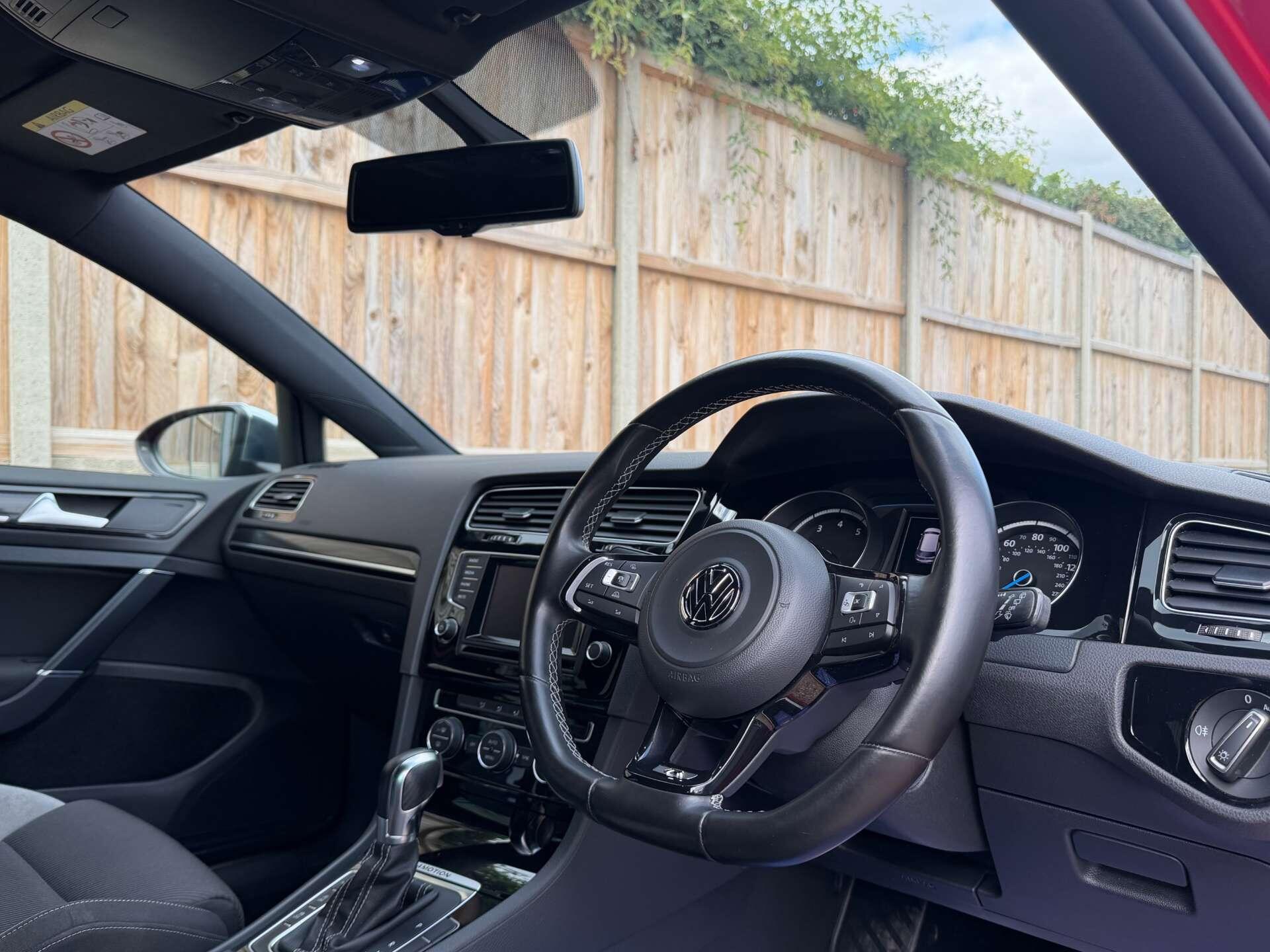 Volkswagen Golf view 3