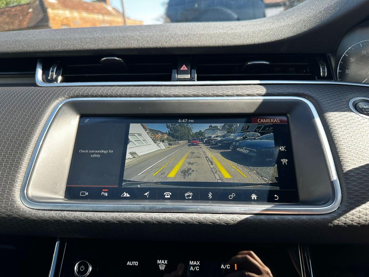 Land Rover Range Rover Evoque view 3