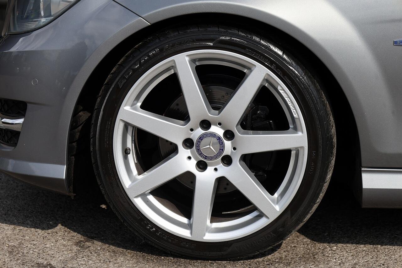 Mercedes-Benz C Class view 36