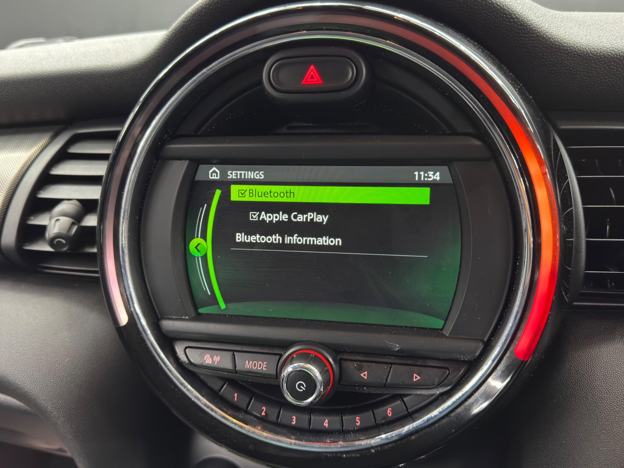 MINI Hatch view 35