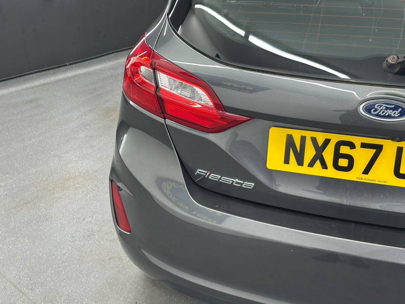 Ford Fiesta view 9