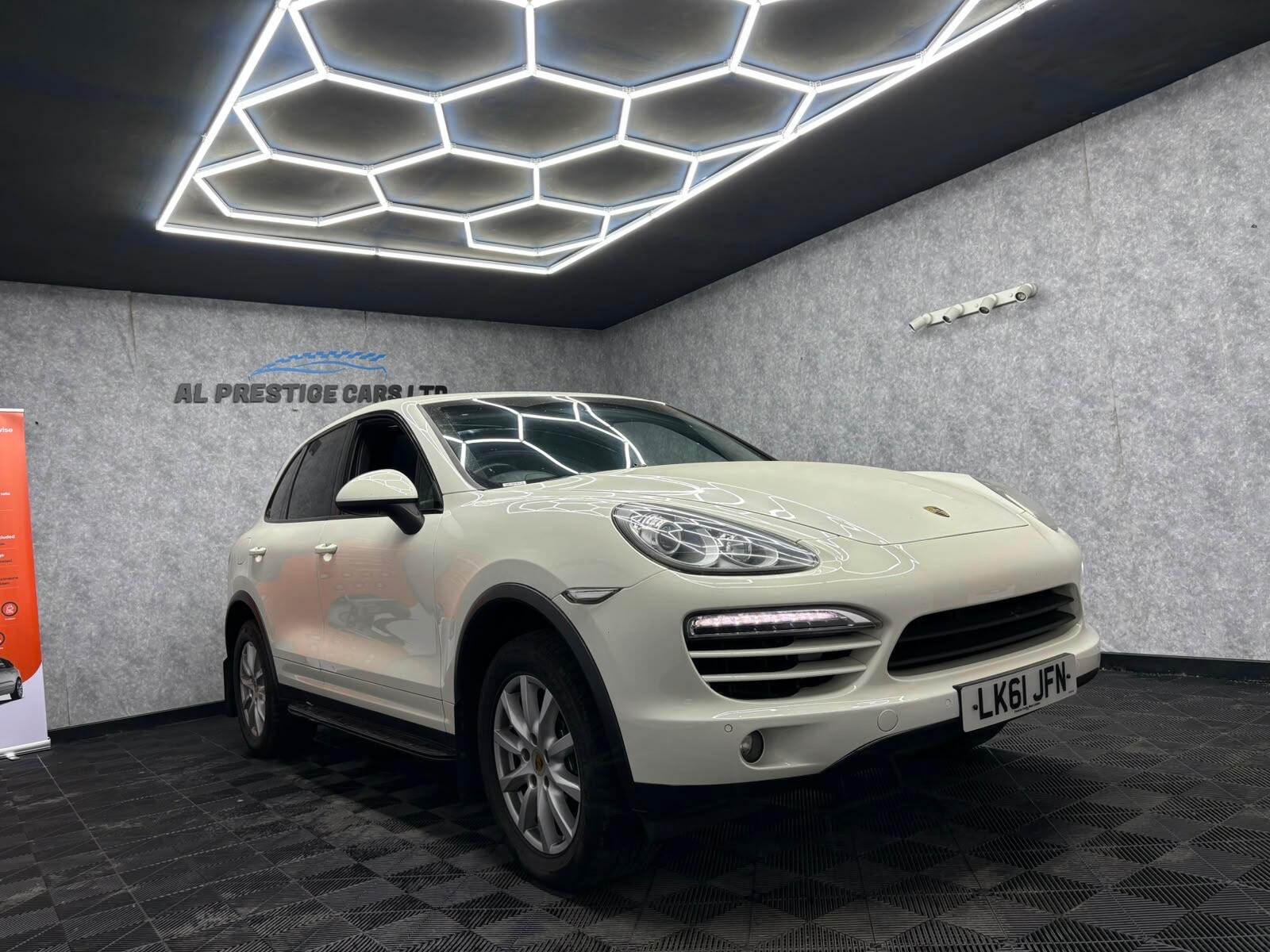 Porsche Cayenne view 3