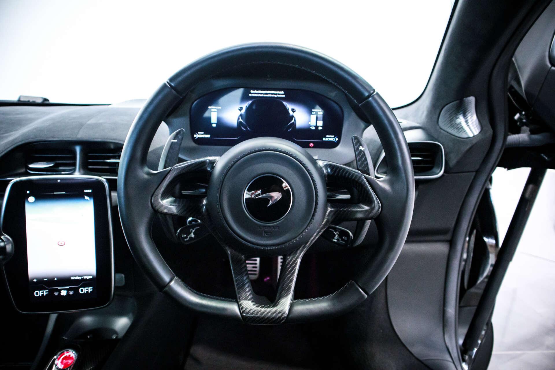 McLaren Artura view 22