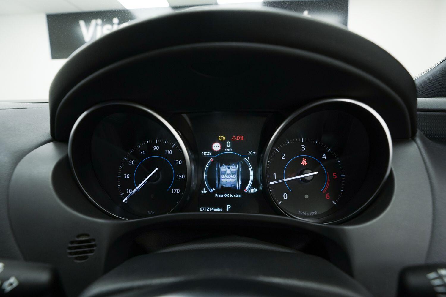Jaguar Xe view 24
