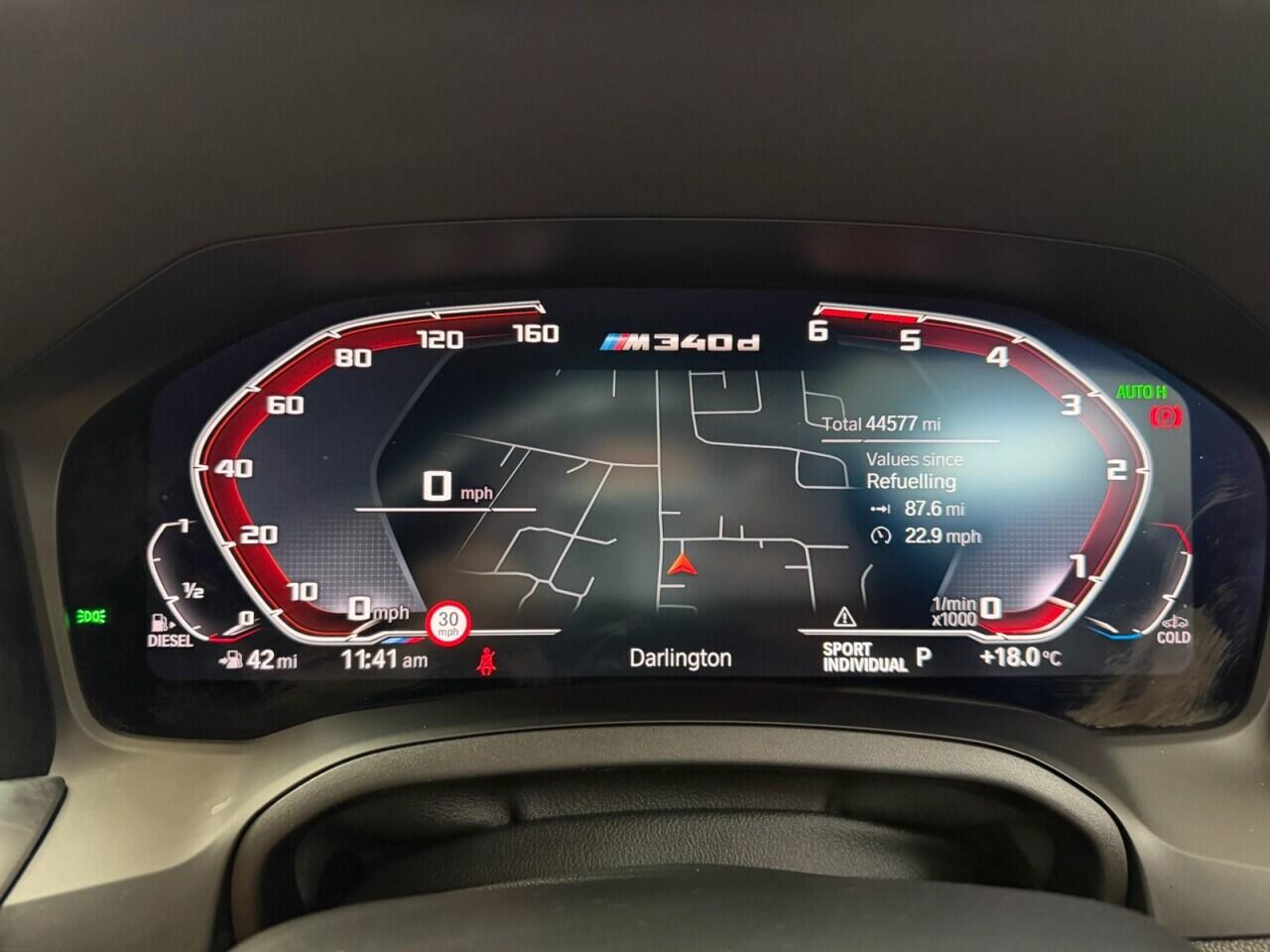 BMW 3 Series view 25