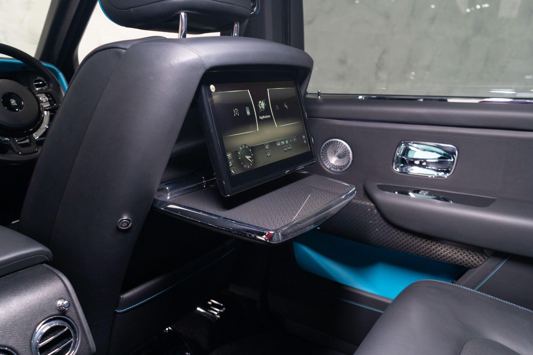 Rolls-Royce Cullinan view 23