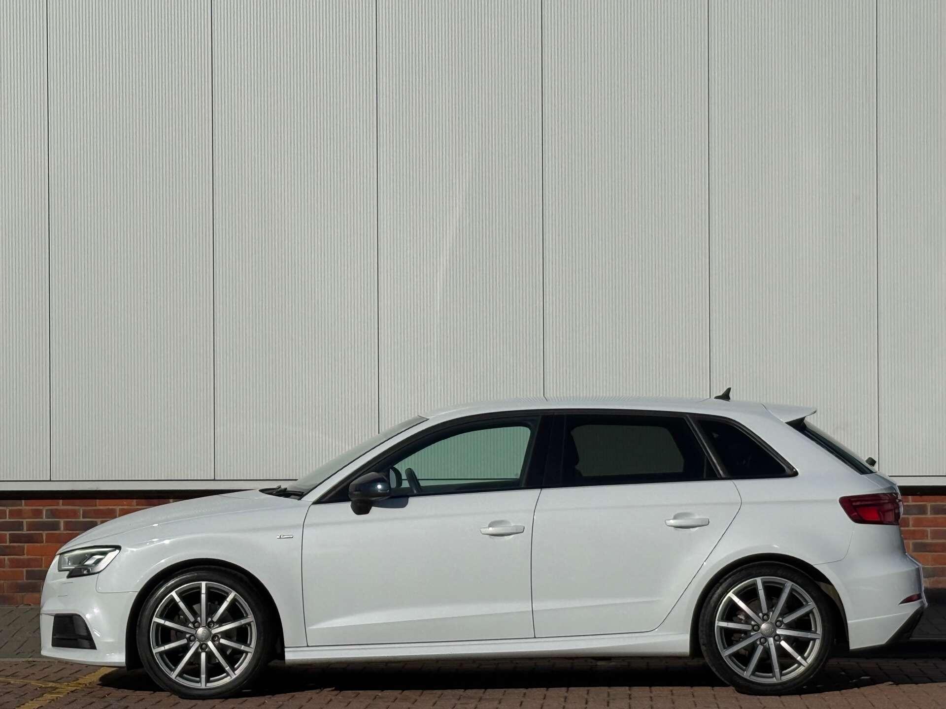 Audi A3 view 8
