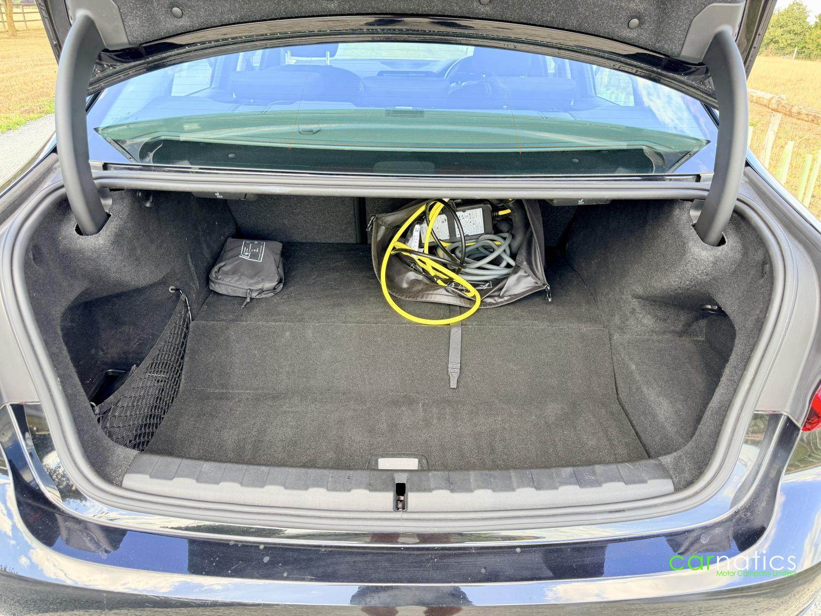 BMW 3 Series view 53
