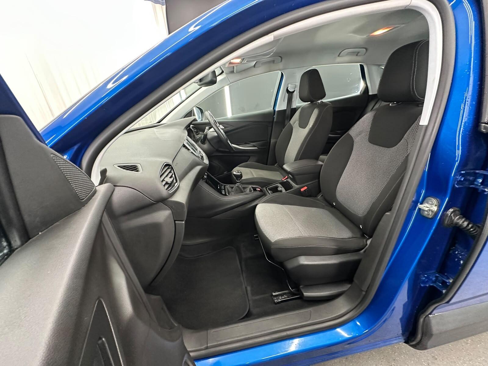 Vauxhall Grandland X view 30