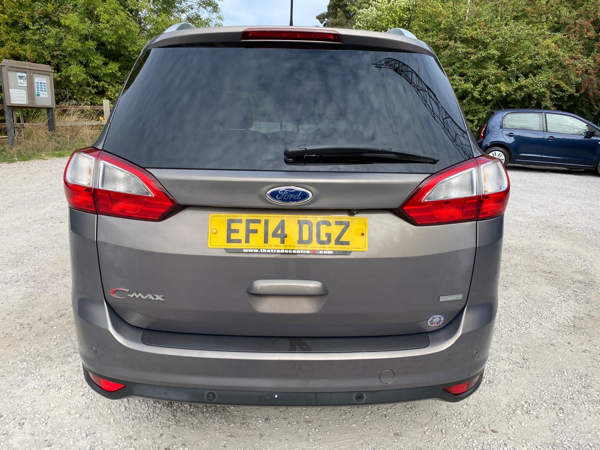 Ford Grand C-Max view 6