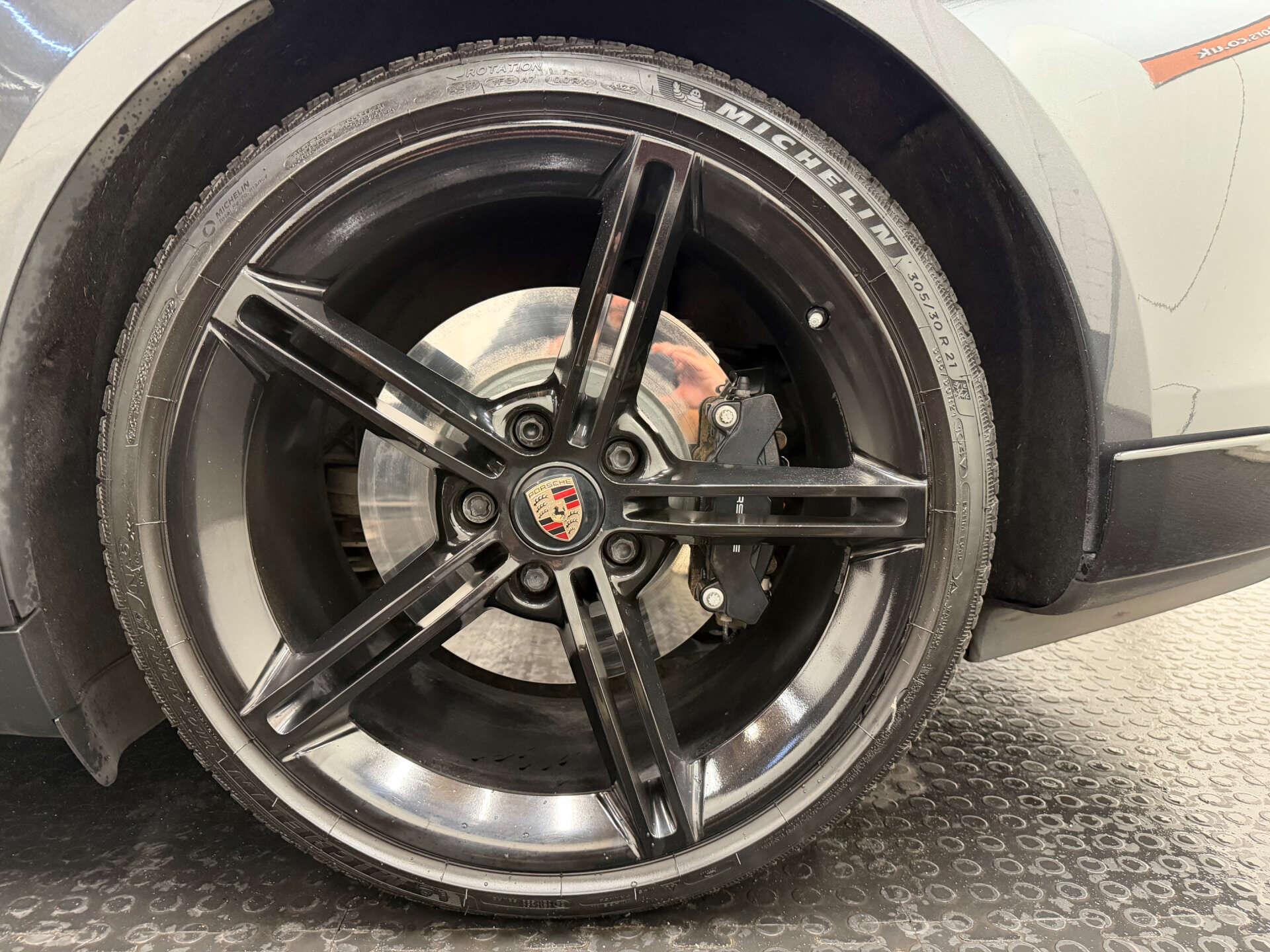 Porsche Taycan view 41