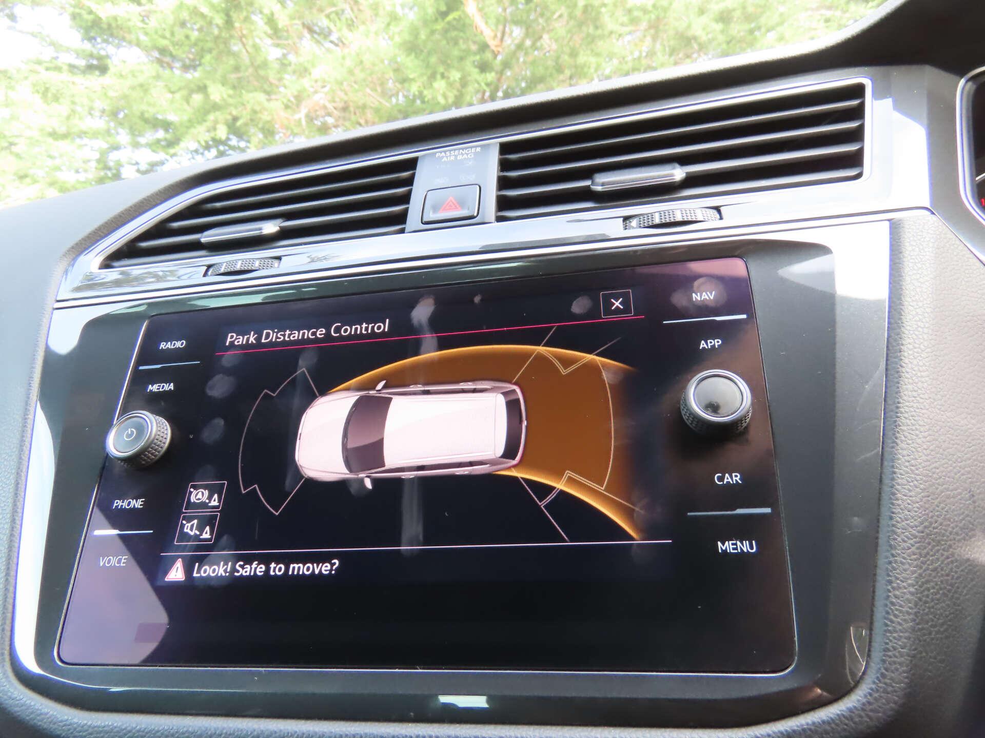 Volkswagen Tiguan view 11