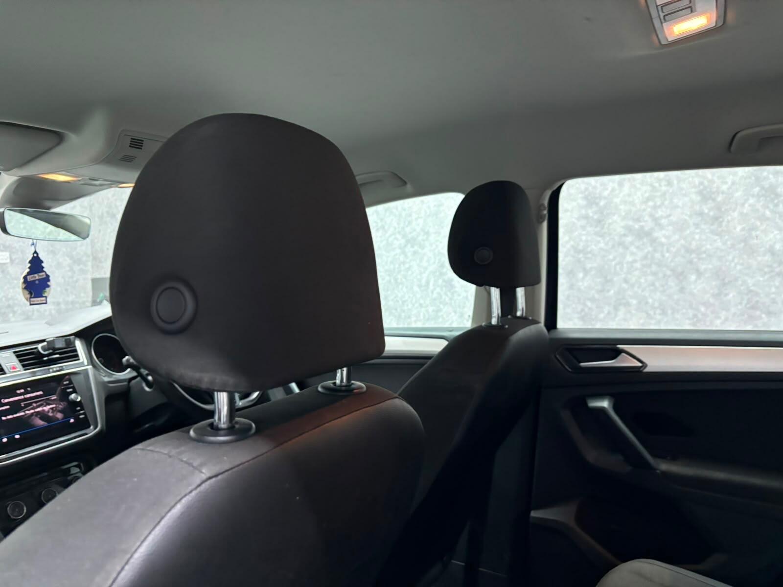 Volkswagen Tiguan view 13