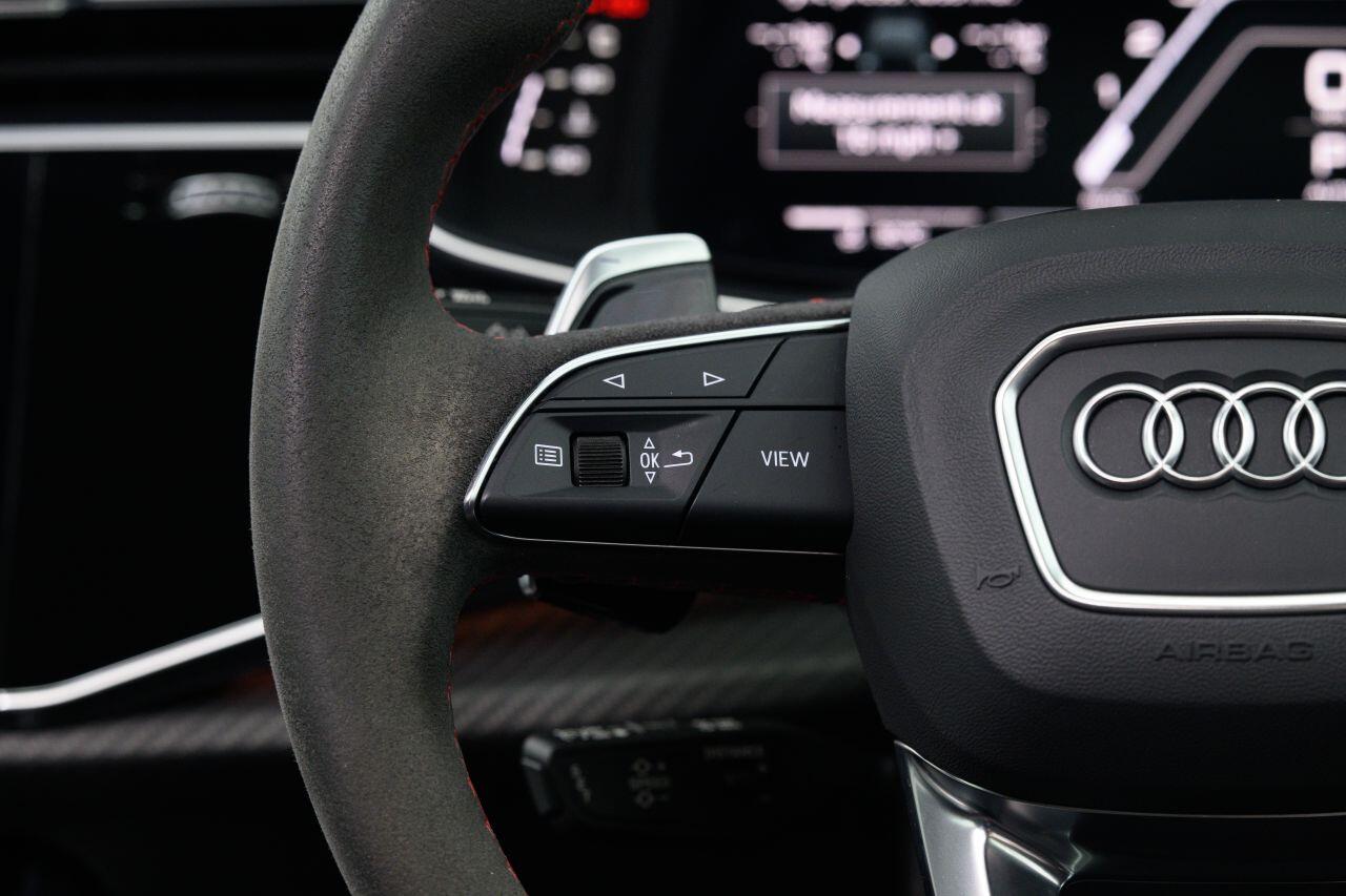 Audi RS Q8 view 41