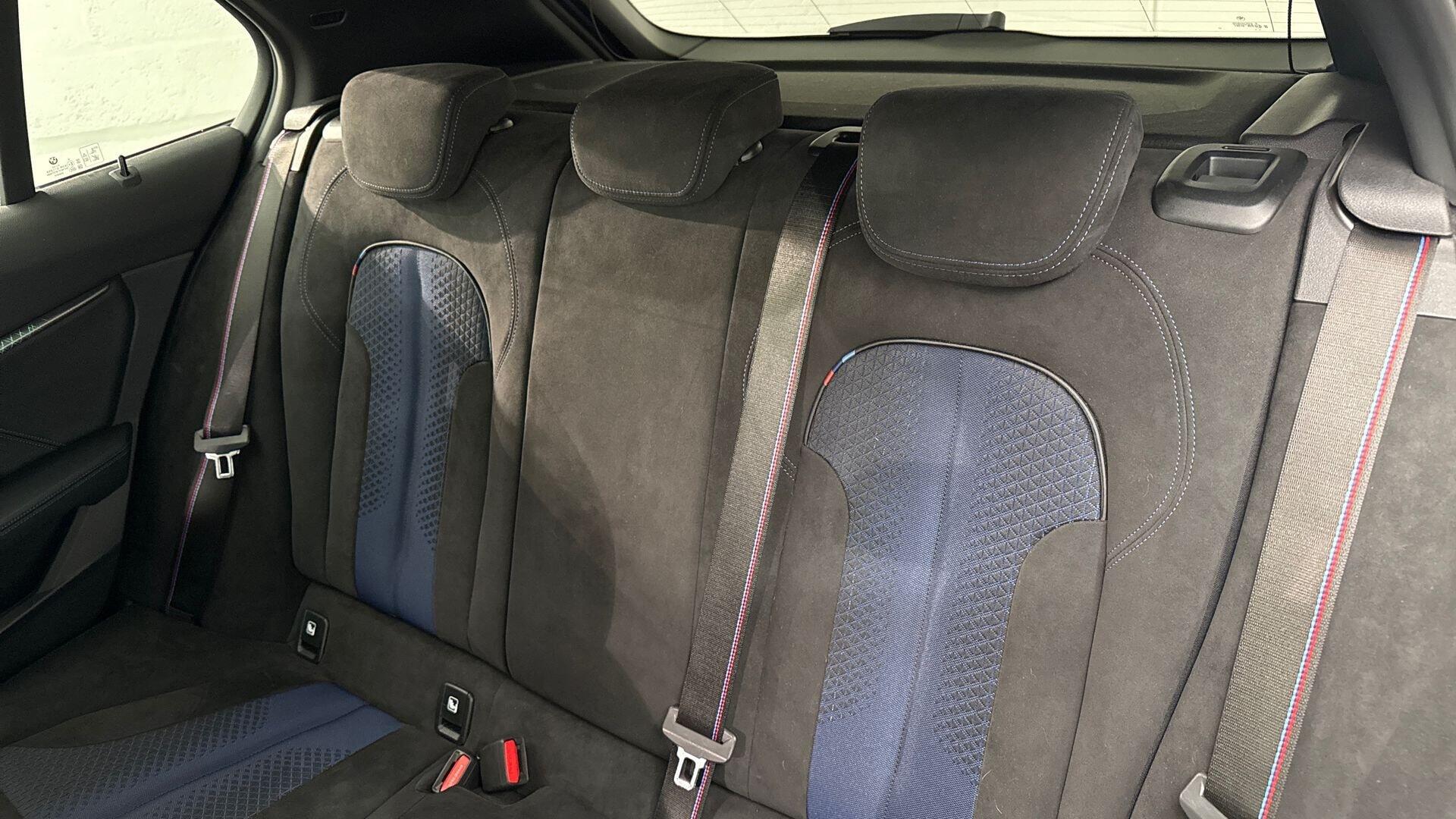 BMW 1 Series view 12