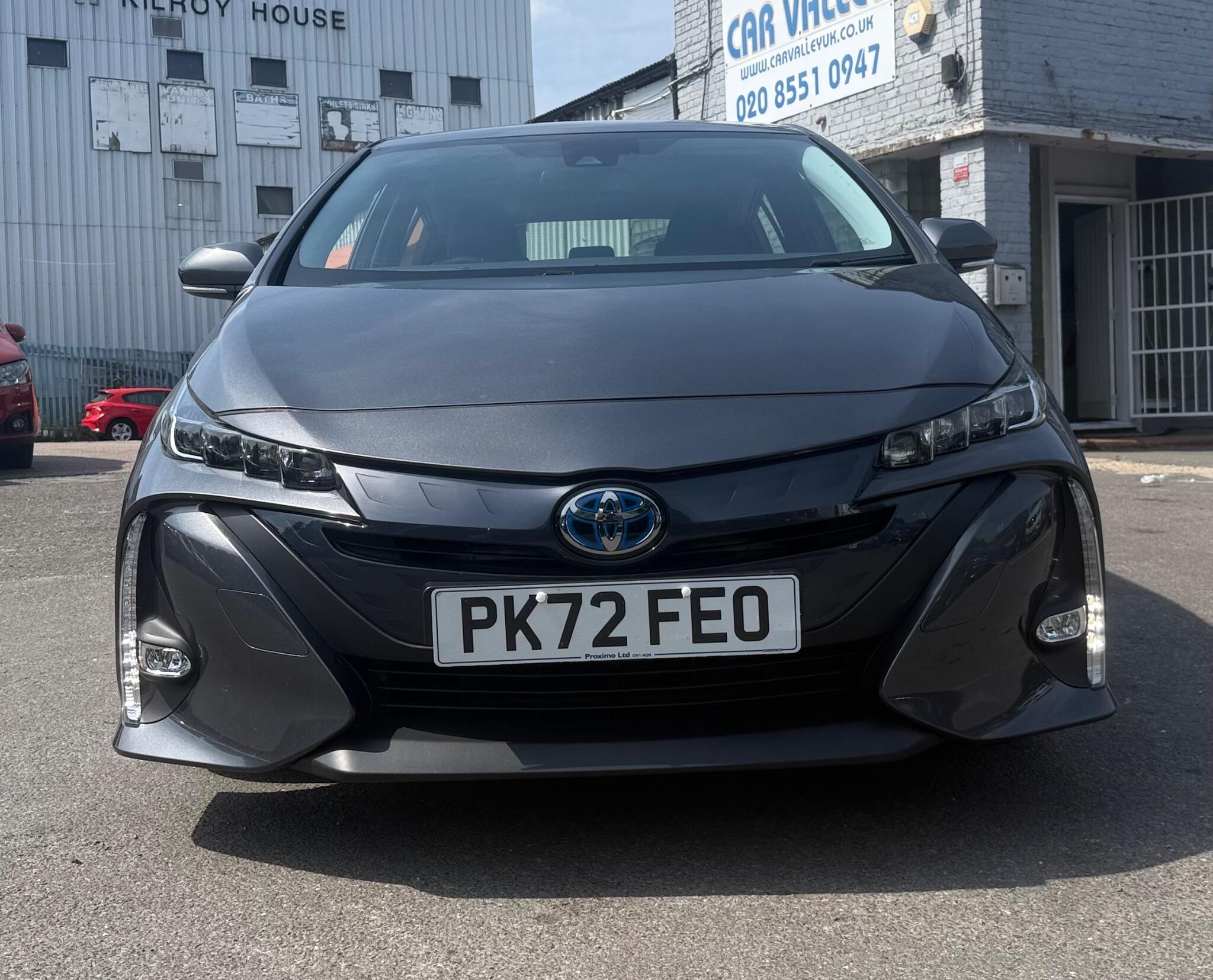 Toyota Prius view 2