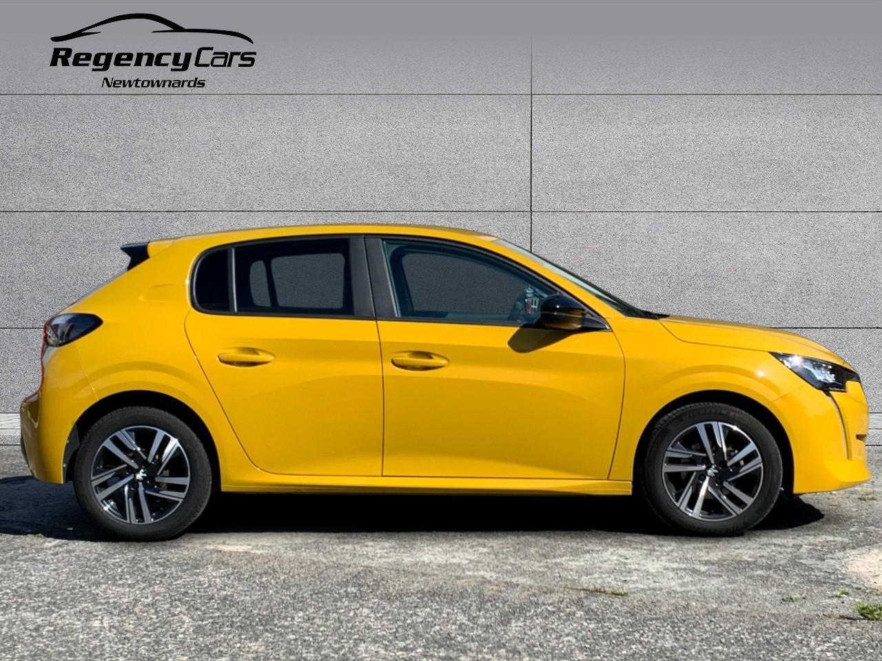 Peugeot 208 view 7