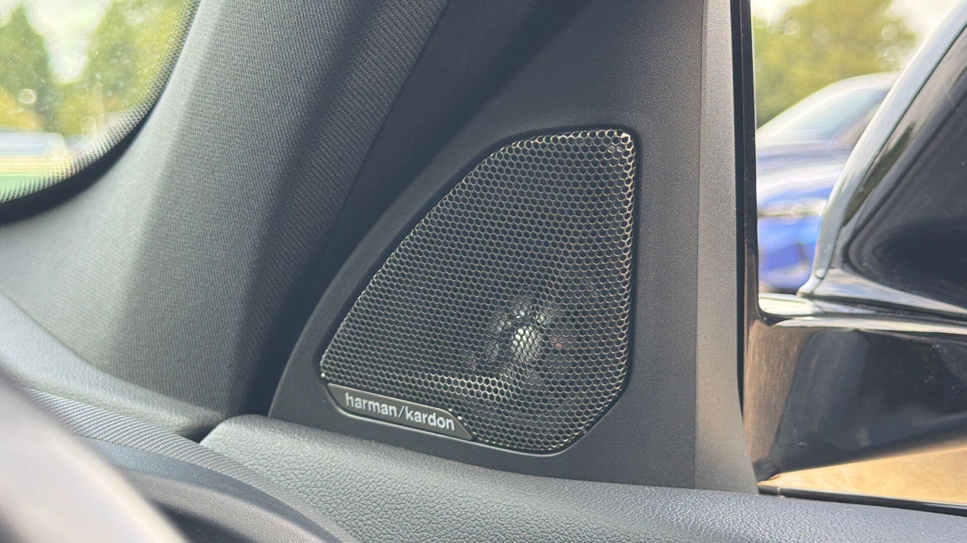BMW 1 Series view 21
