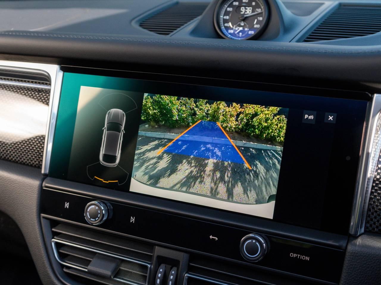 Porsche Macan view 43