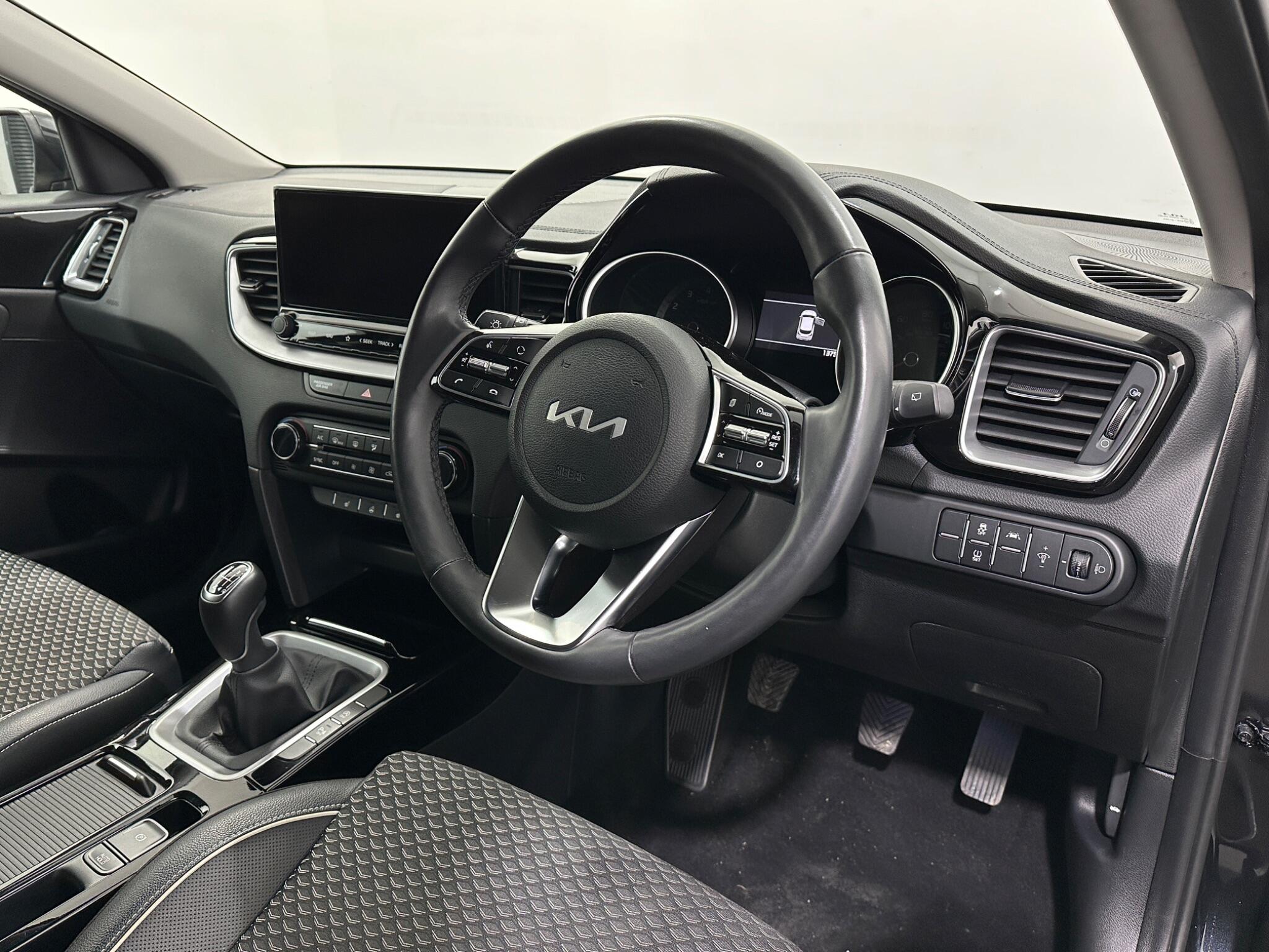 Kia Xceed view 11