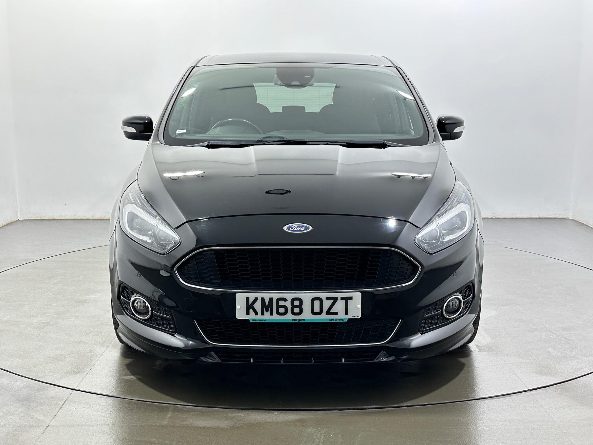 Ford S-Max view 3
