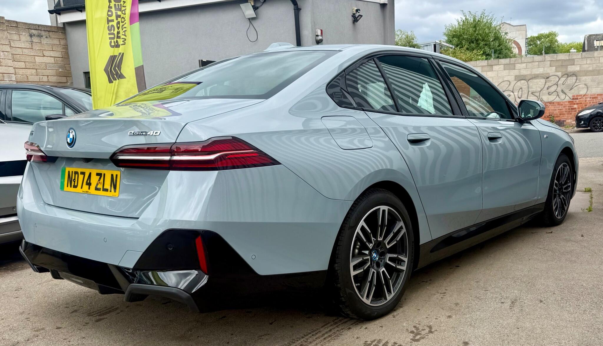 BMW I5 view 9