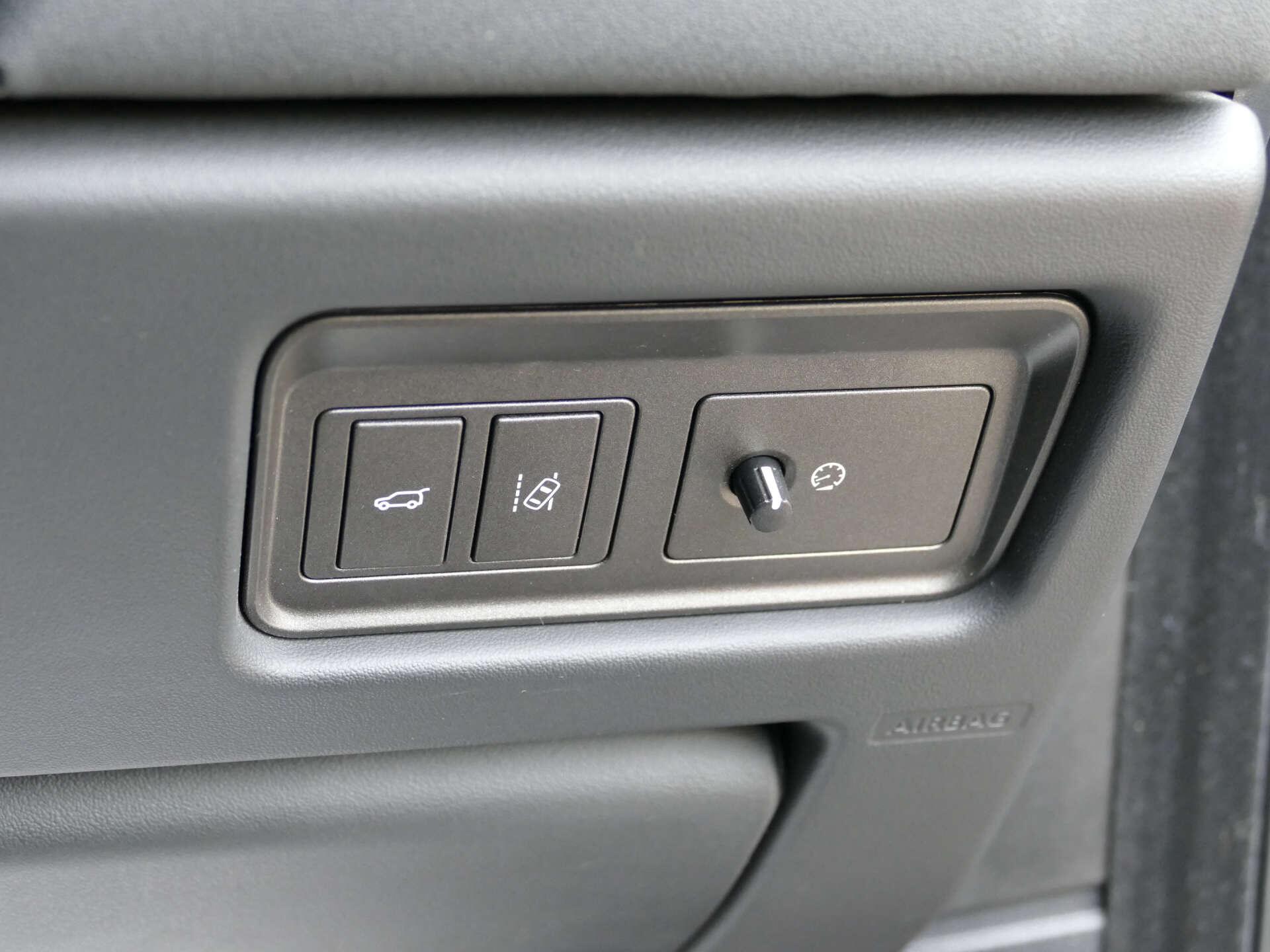 Land Rover Range Rover Evoque view 50