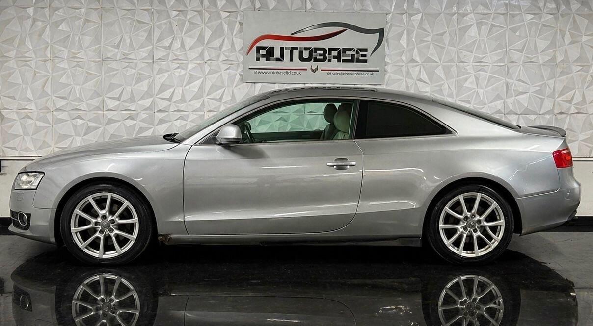 Audi A5 view 9