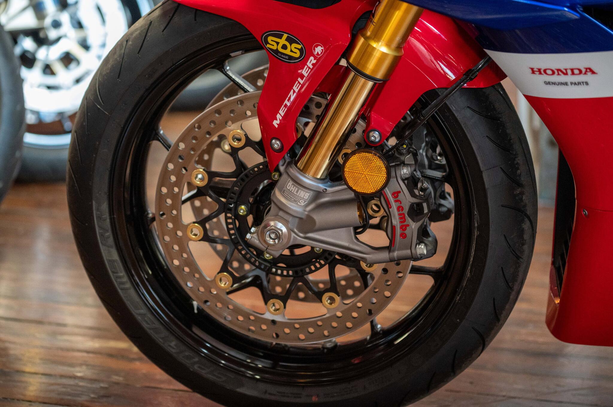 Honda CBR1000RR-R Fireblade SP view 20