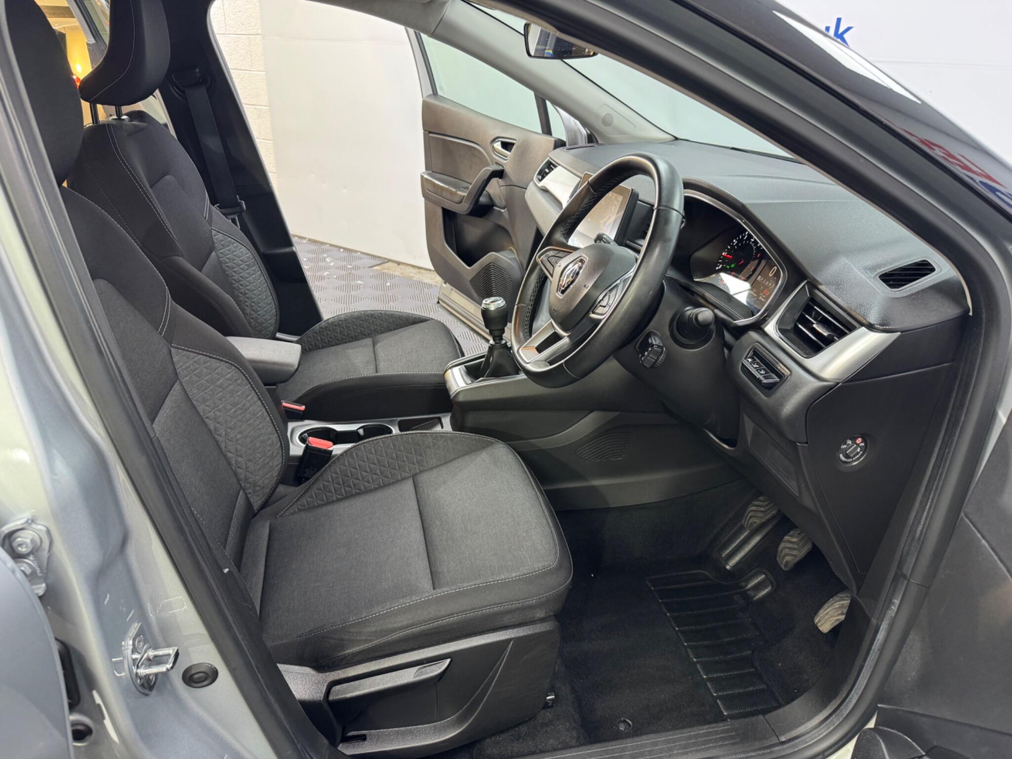 Renault Captur view 14