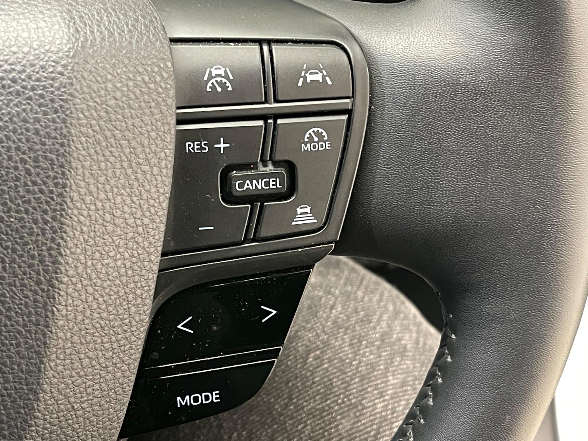 Toyota C-HR view 20