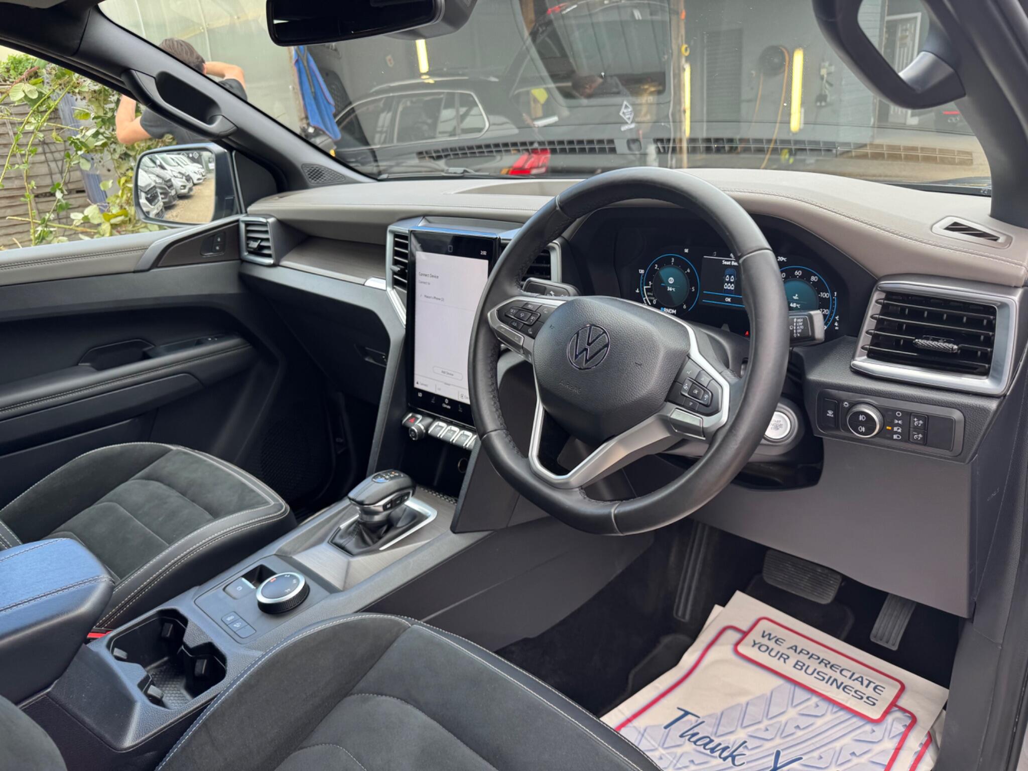 Volkswagen Amarok view 22