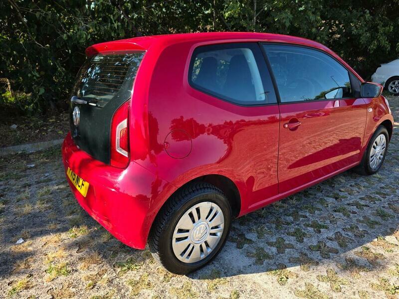 Volkswagen Up! view 18
