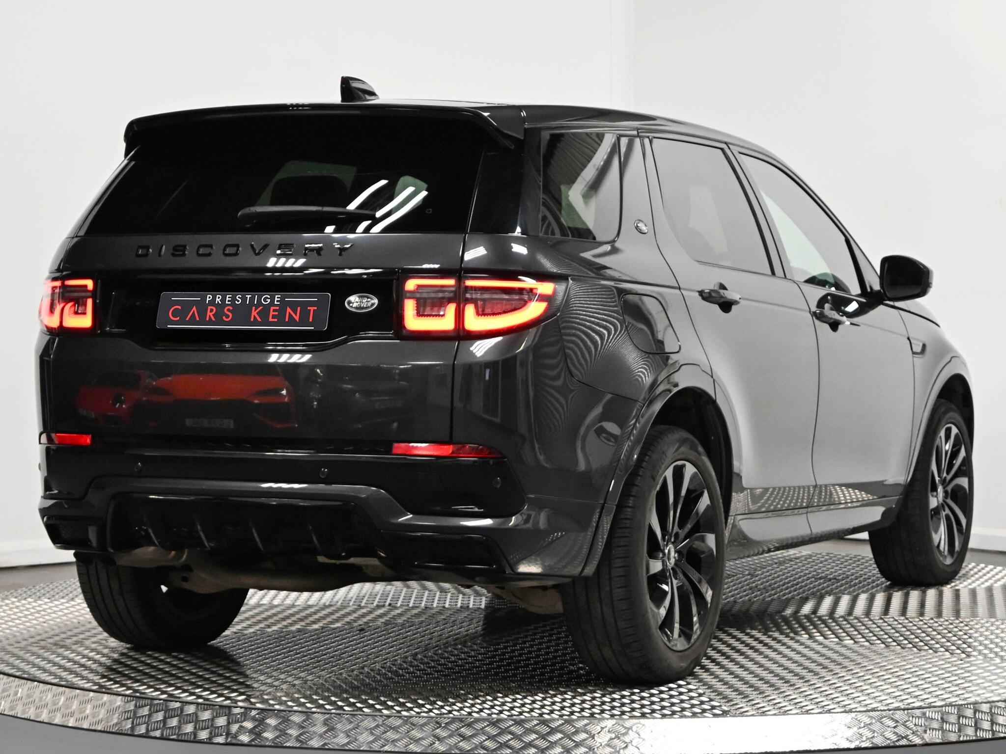 Land Rover Discovery Sport view 23
