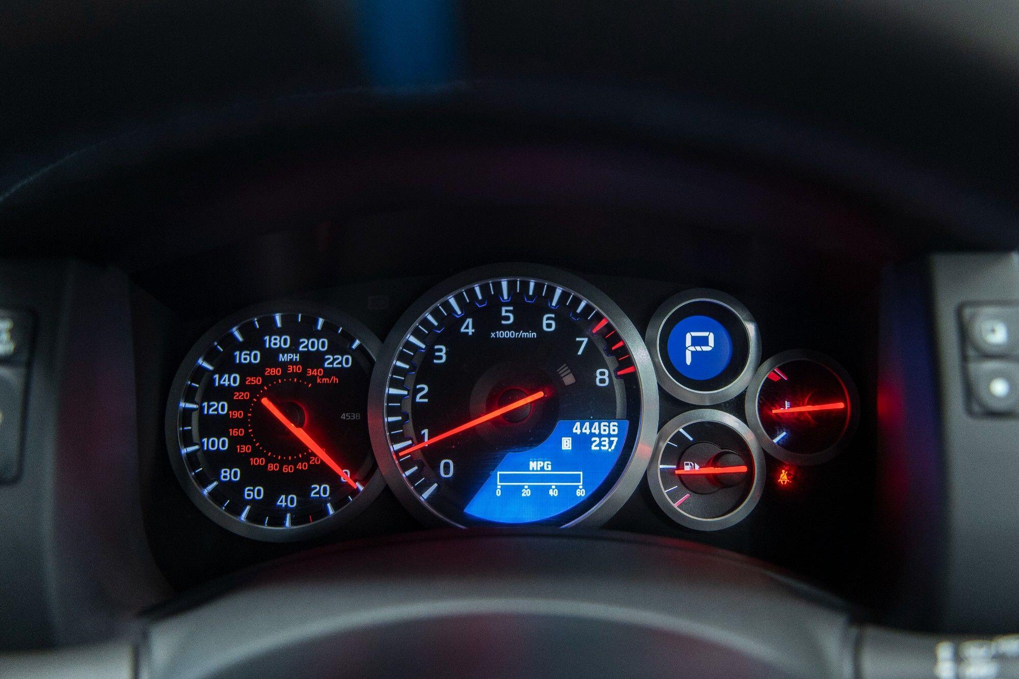 Nissan GT-R view 23