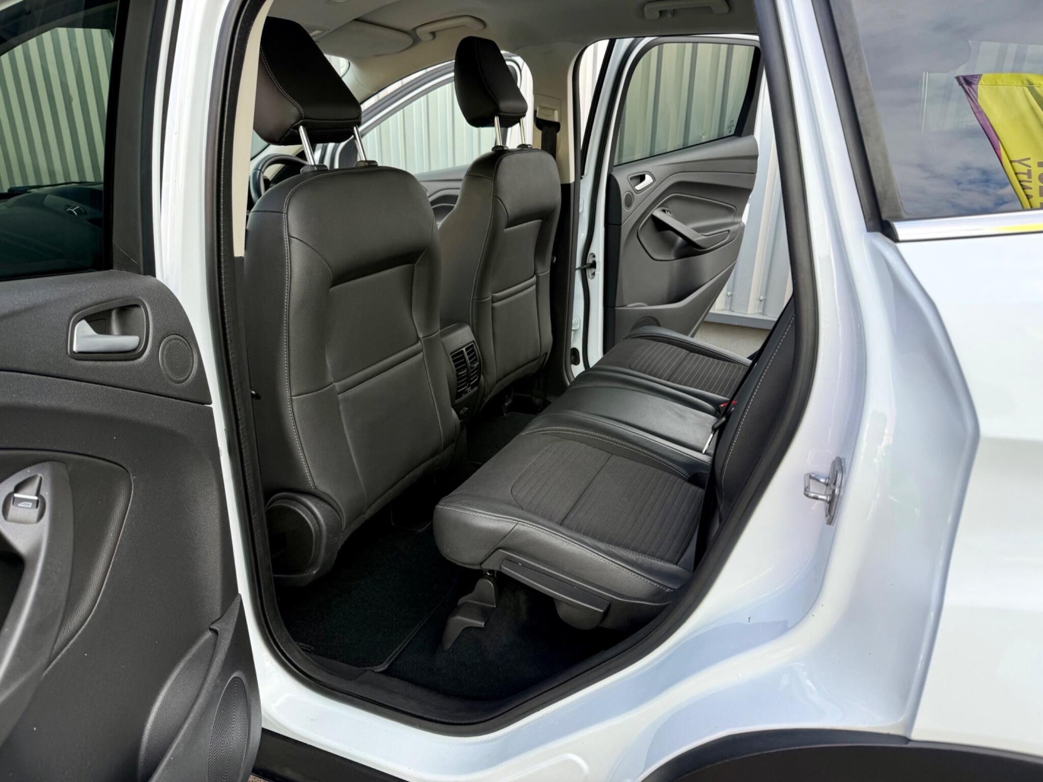 Ford Kuga view 13