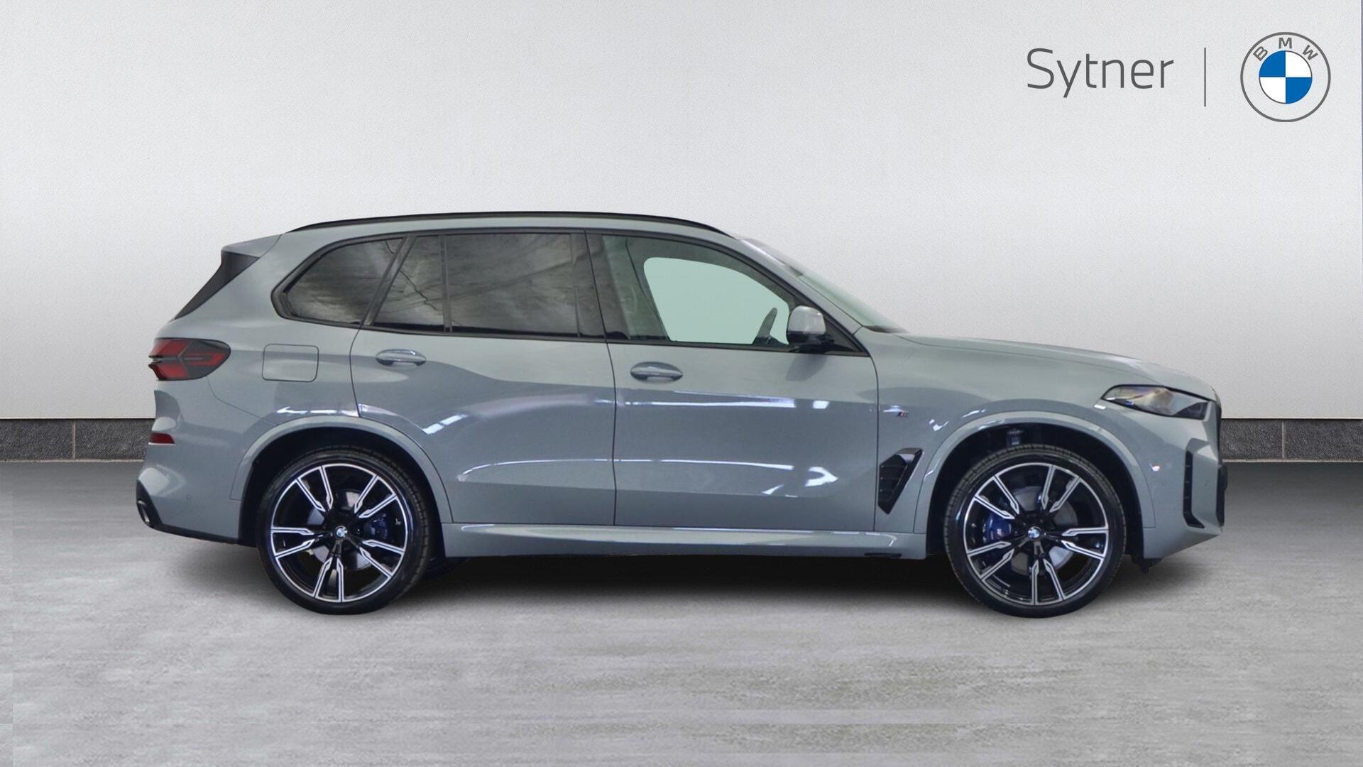 BMW X5 view 3