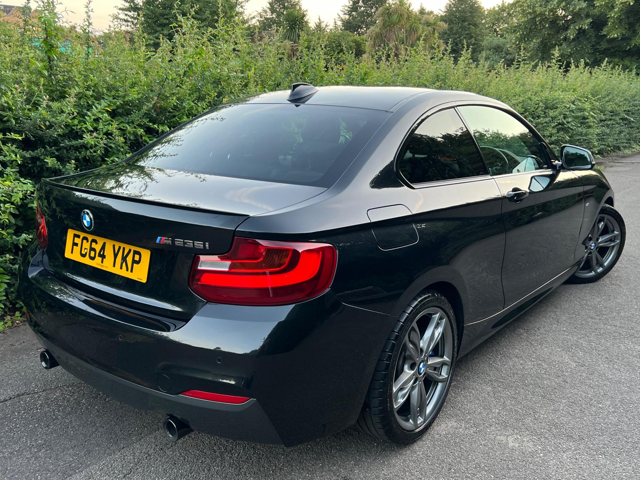 BMW 2 Series view 2