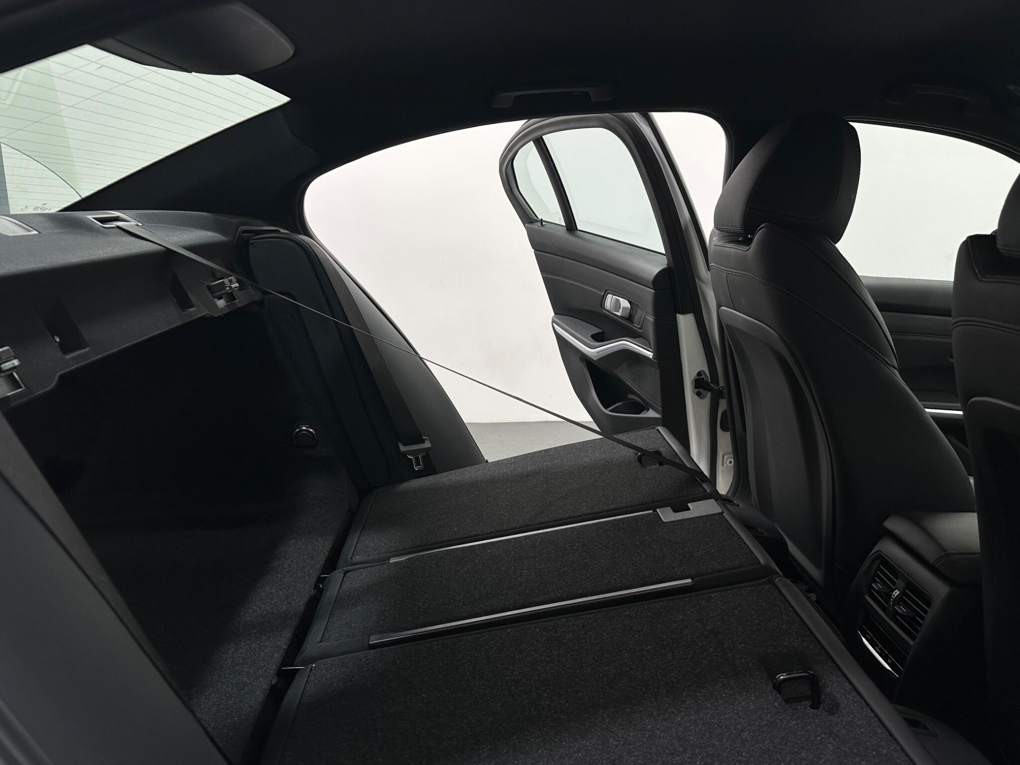BMW 3 Series view 49