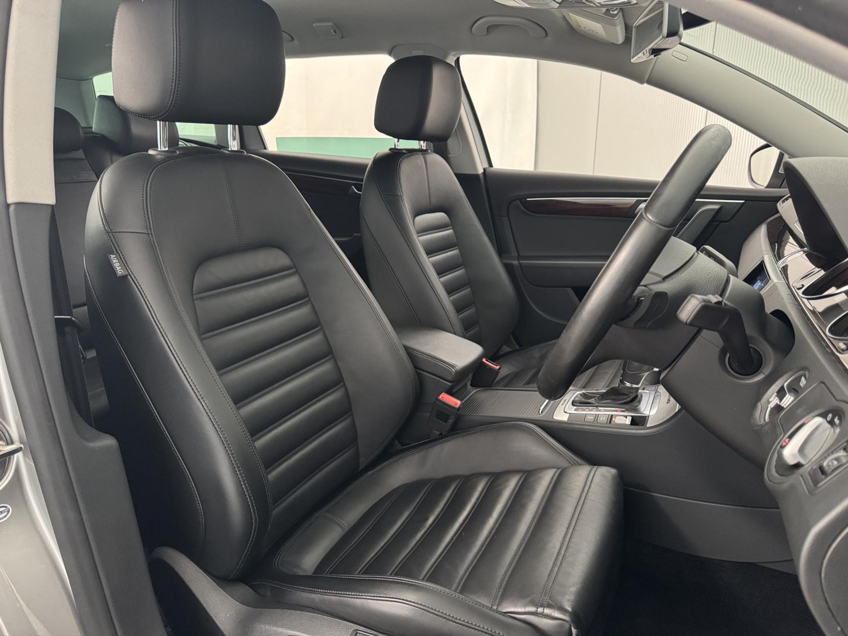 Volkswagen Passat view 60