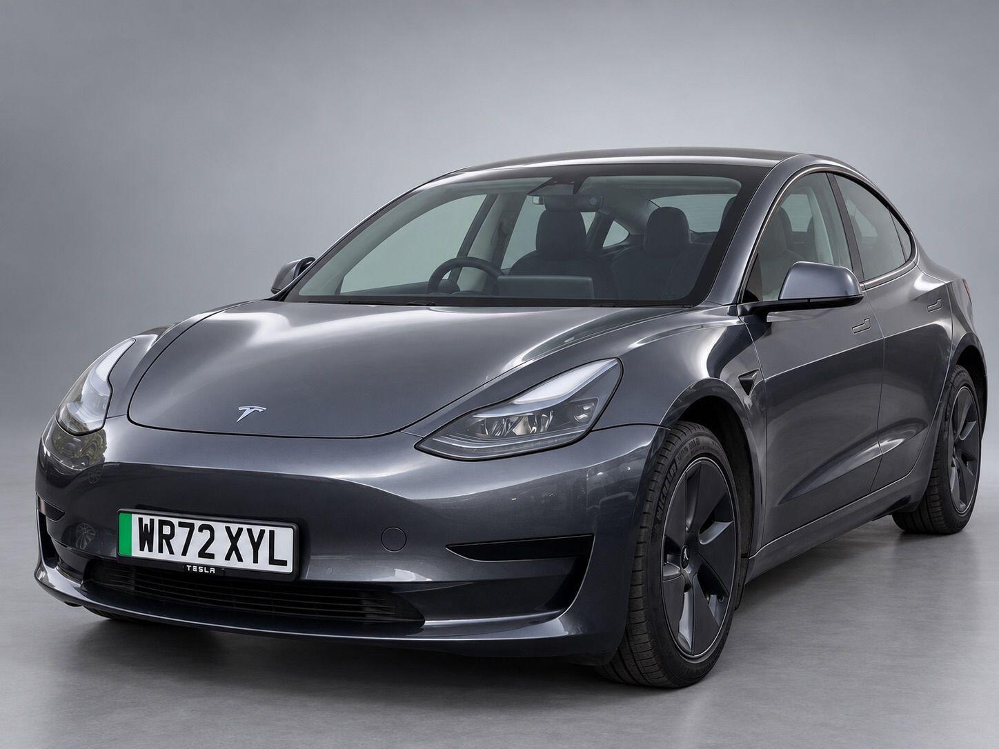 Tesla Model 3 view 6