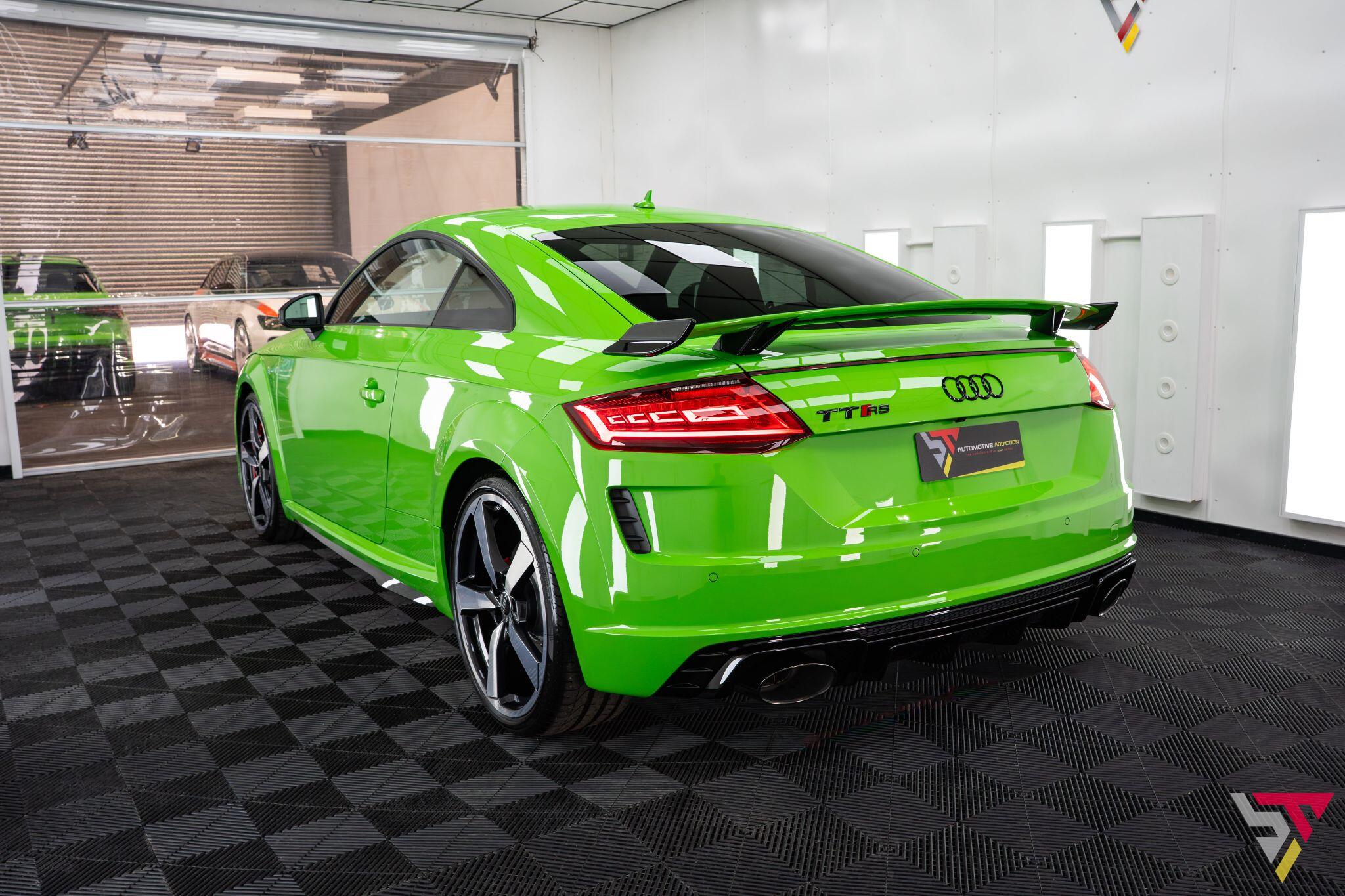Audi TT RS view 23