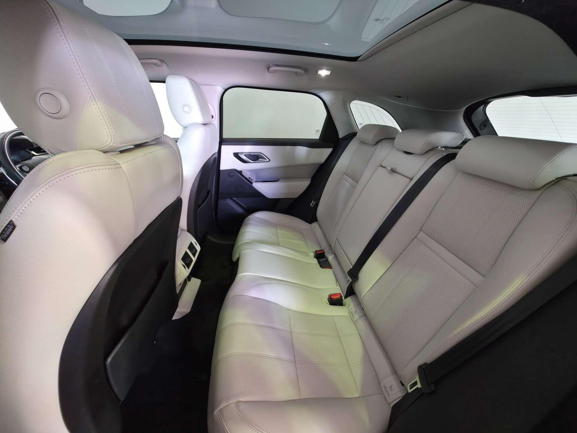 Land Rover Range Rover Velar view 67