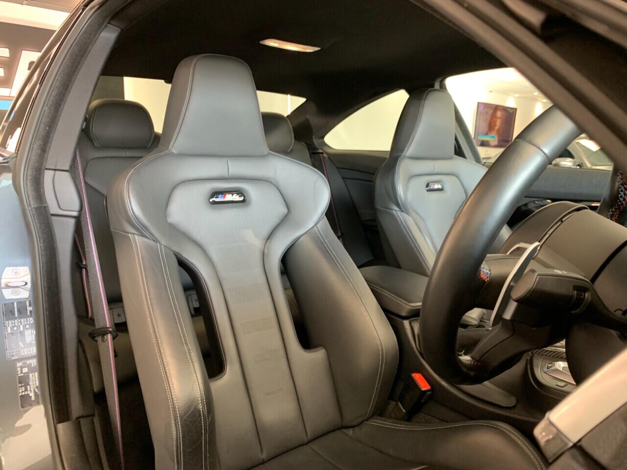 BMW M4 view 22
