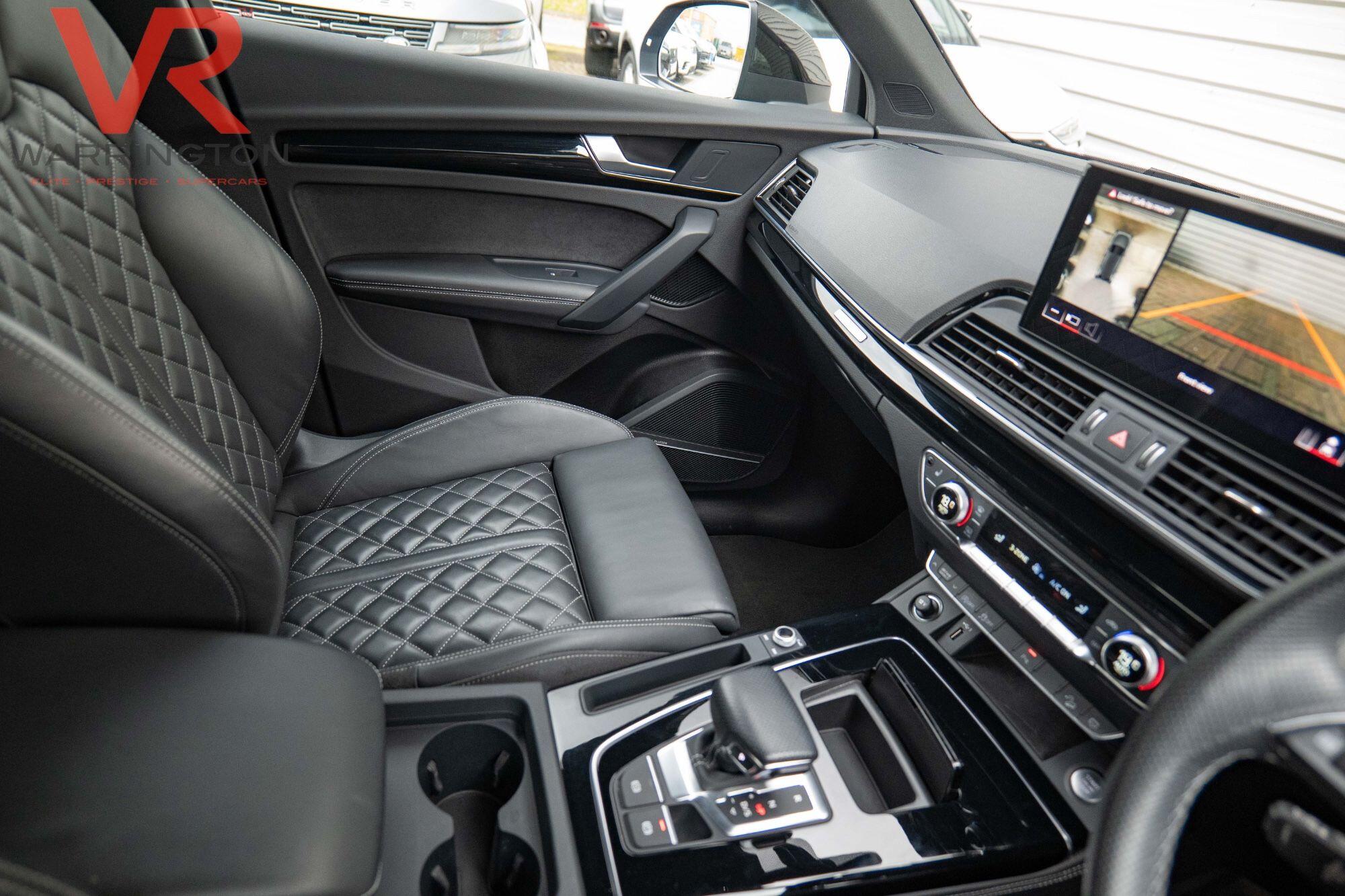 Audi Q5 view 24